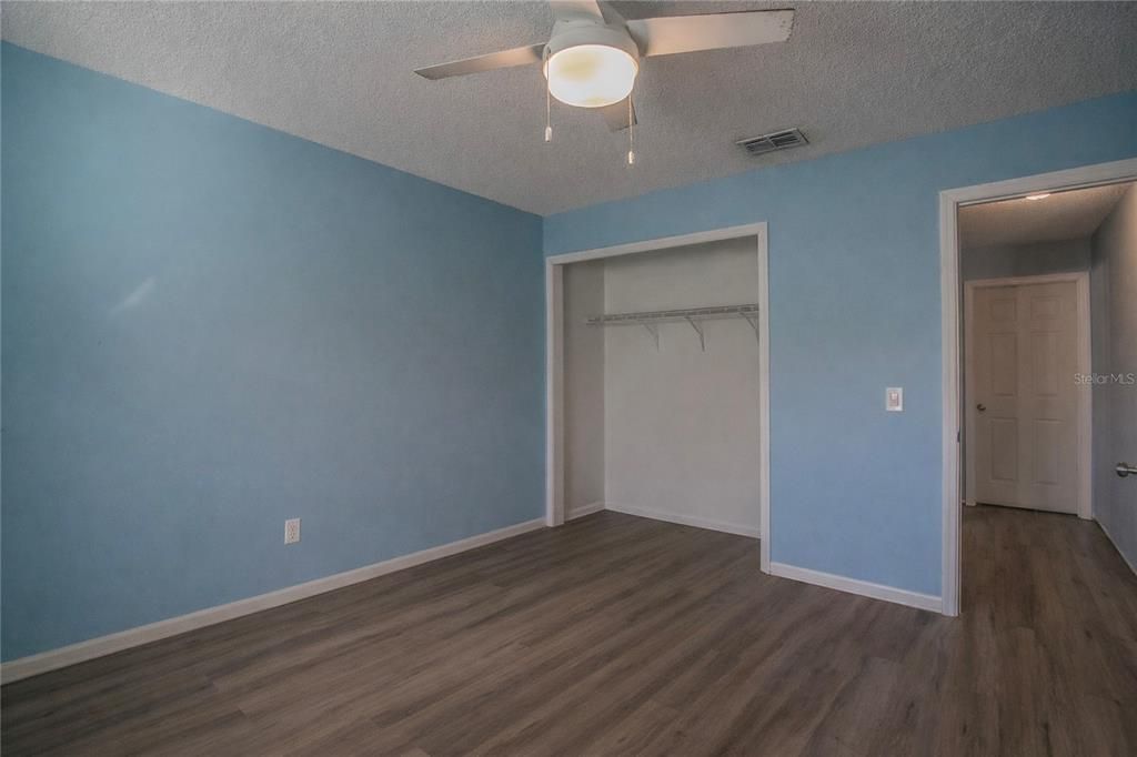 For Sale: $328,000 (3 beds, 2 baths, 1296 Square Feet)