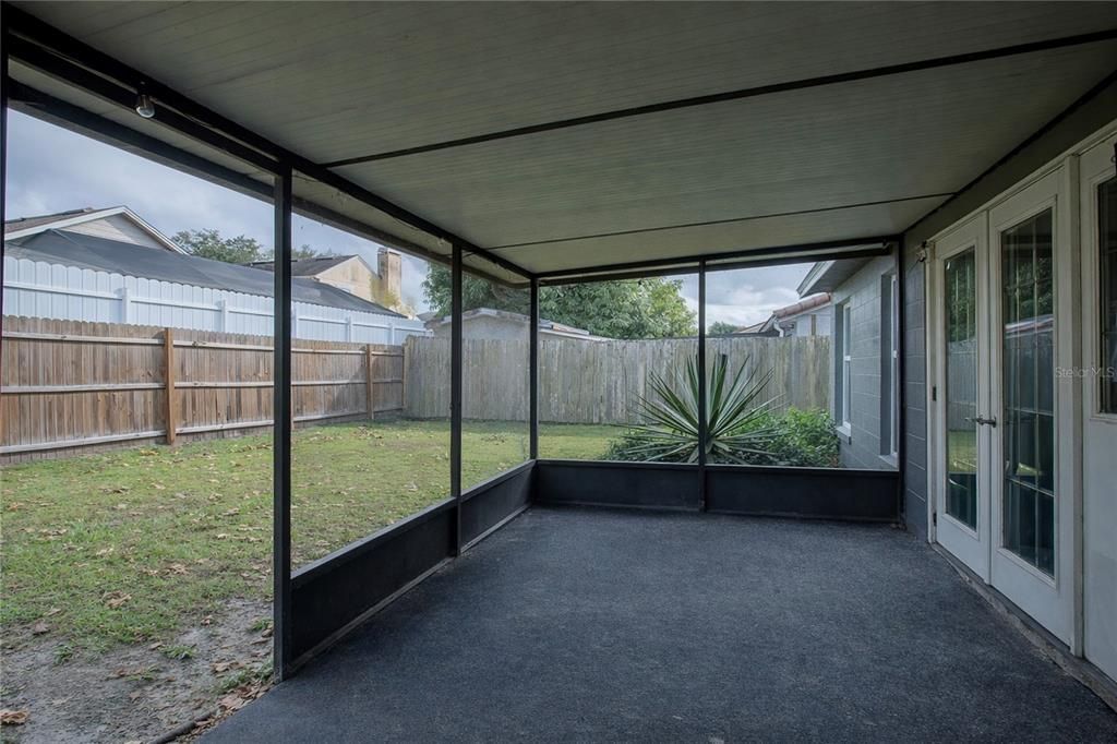 For Sale: $328,000 (3 beds, 2 baths, 1296 Square Feet)