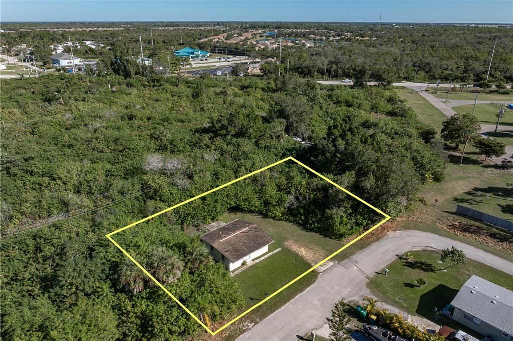 For Sale: $99,000 (2 beds, 1 baths, 648 Square Feet)