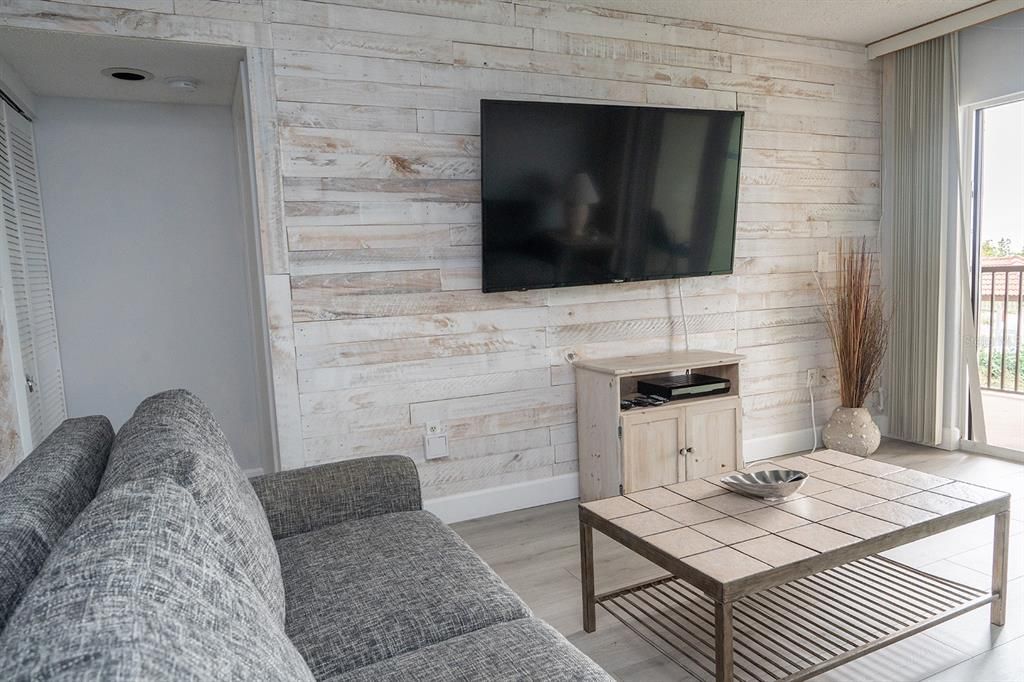 待售: $829,000 (2 贝兹, 2 浴室, 1140 平方英尺)