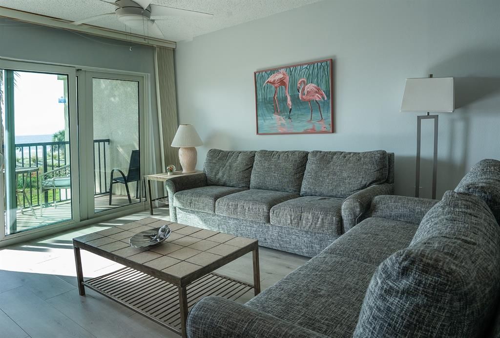 待售: $829,000 (2 贝兹, 2 浴室, 1140 平方英尺)