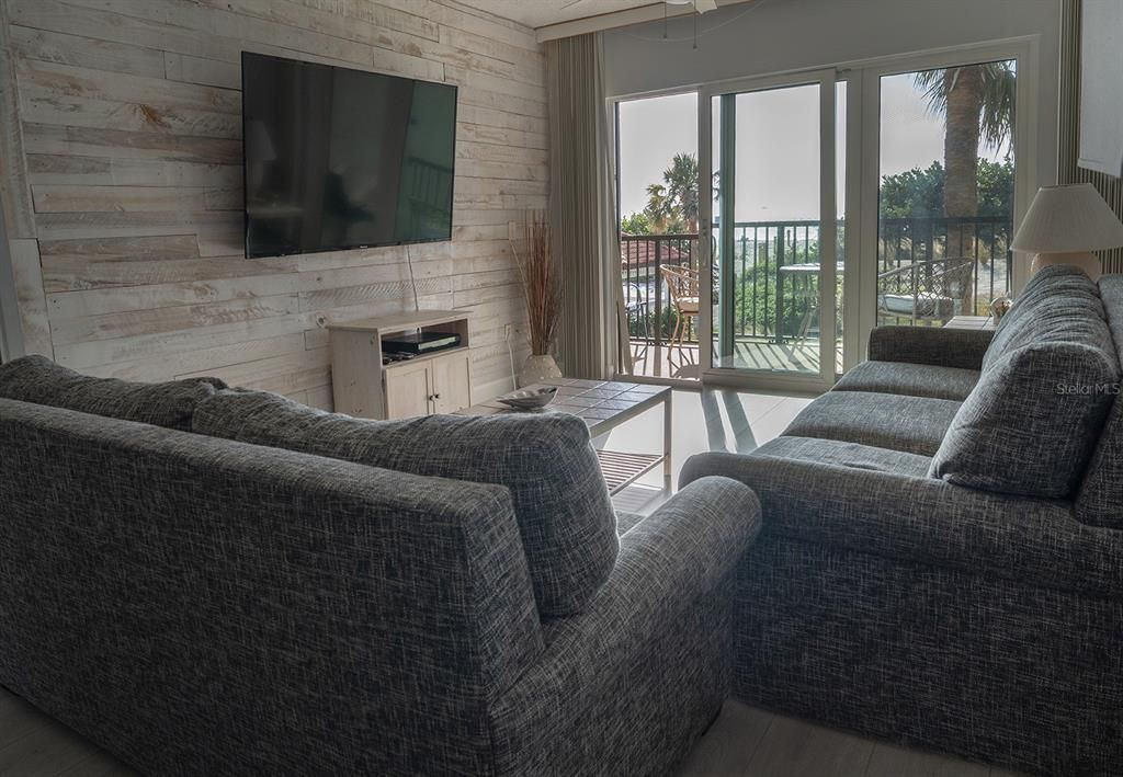 待售: $829,000 (2 贝兹, 2 浴室, 1140 平方英尺)