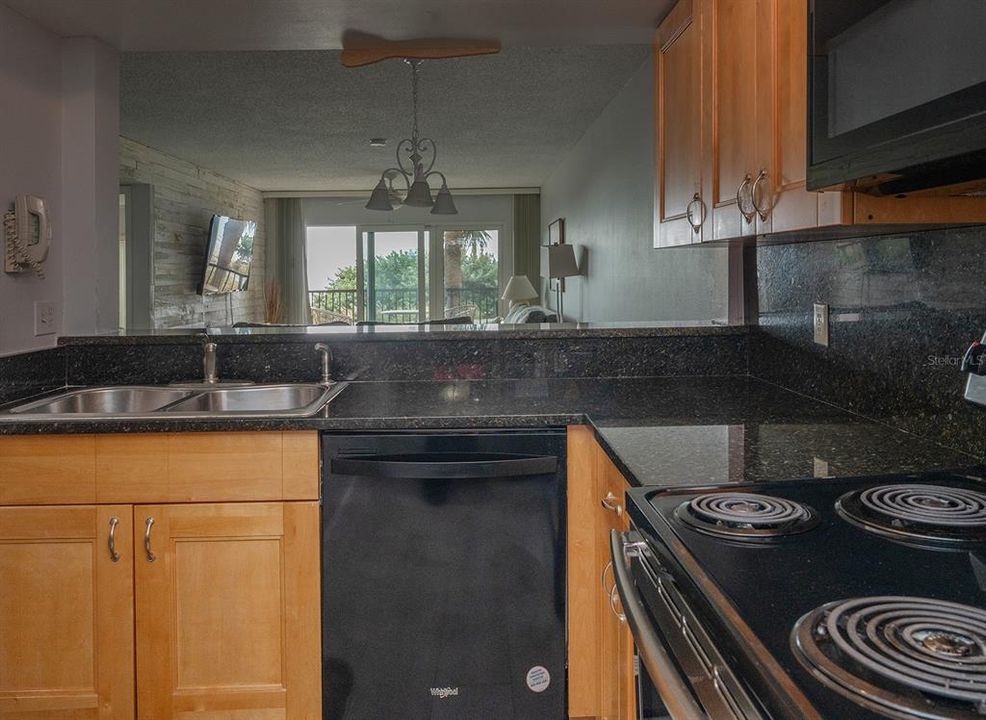 待售: $829,000 (2 贝兹, 2 浴室, 1140 平方英尺)