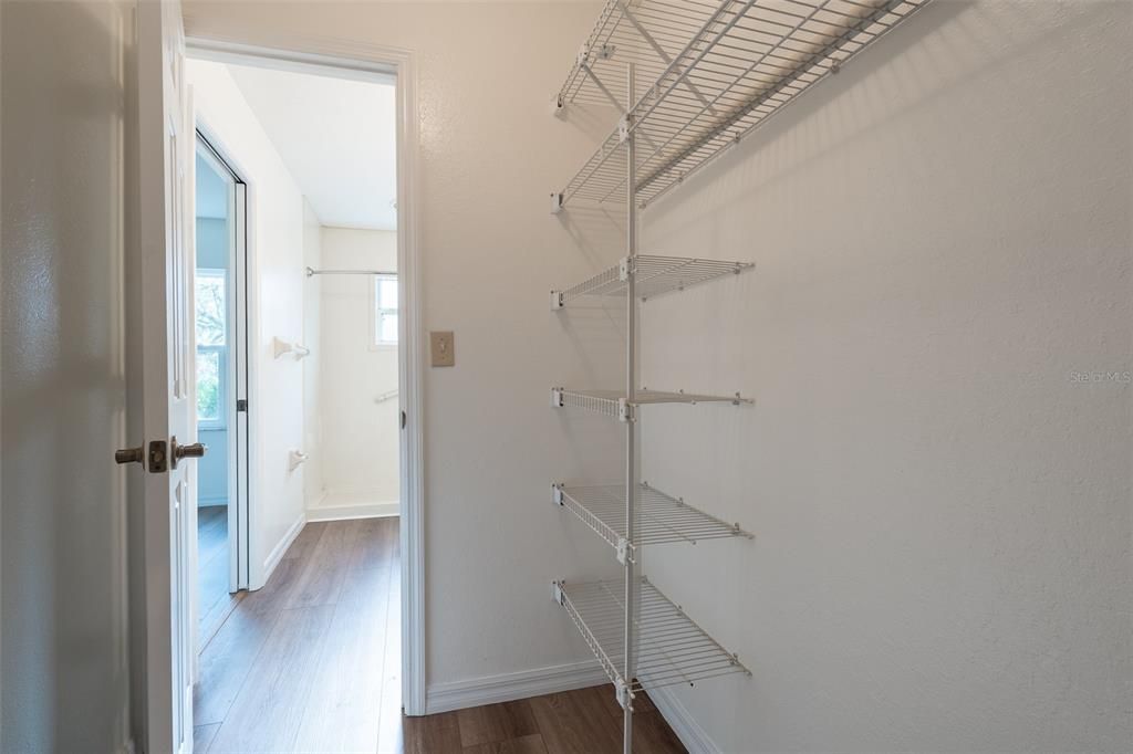 For Sale: $269,000 (4 beds, 3 baths, 1676 Square Feet)