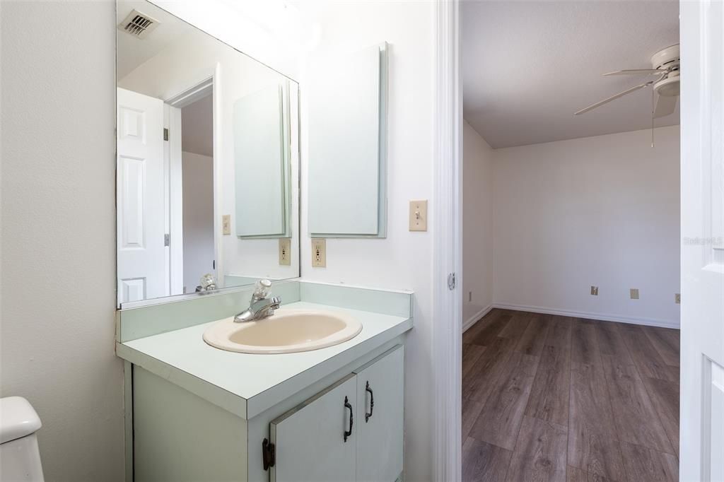 For Sale: $269,000 (4 beds, 3 baths, 1676 Square Feet)