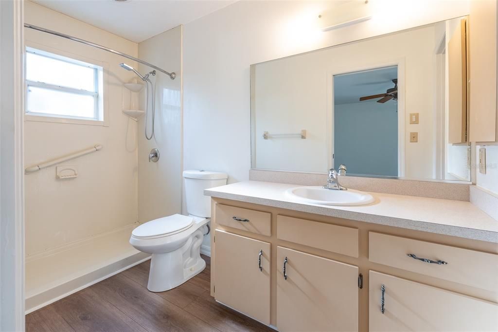 For Sale: $269,000 (4 beds, 3 baths, 1676 Square Feet)