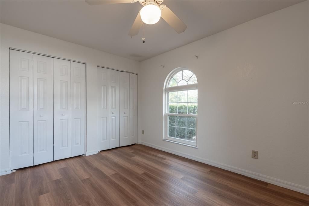 For Sale: $269,000 (4 beds, 3 baths, 1676 Square Feet)