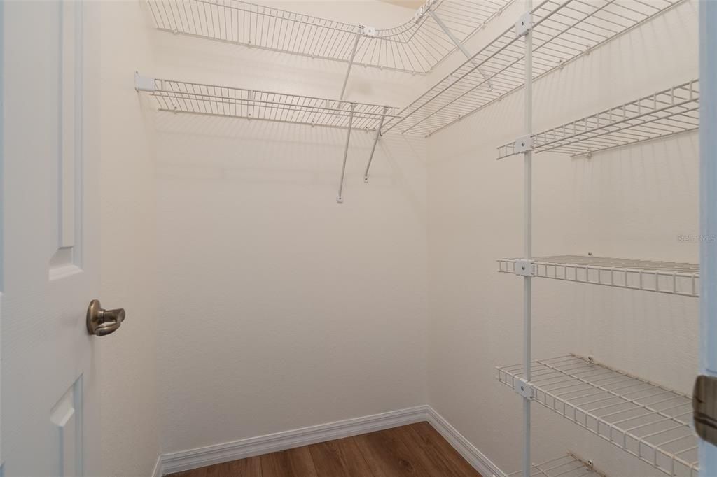 For Sale: $269,000 (4 beds, 3 baths, 1676 Square Feet)