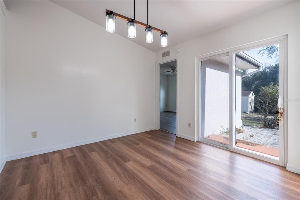 For Sale: $269,000 (4 beds, 3 baths, 1676 Square Feet)