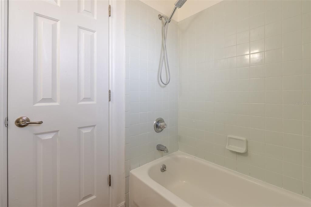 For Sale: $269,000 (4 beds, 3 baths, 1676 Square Feet)