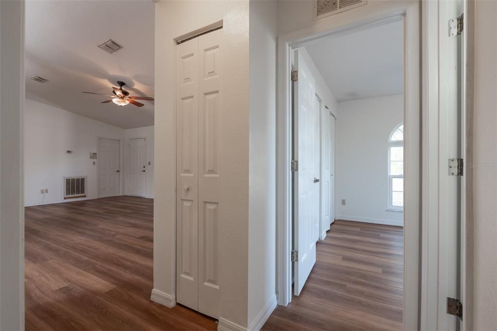 For Sale: $269,000 (4 beds, 3 baths, 1676 Square Feet)