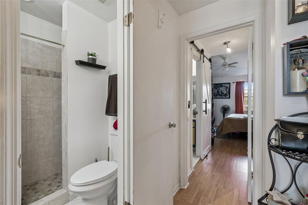 For Sale: $175,000 (2 beds, 2 baths, 1018 Square Feet)