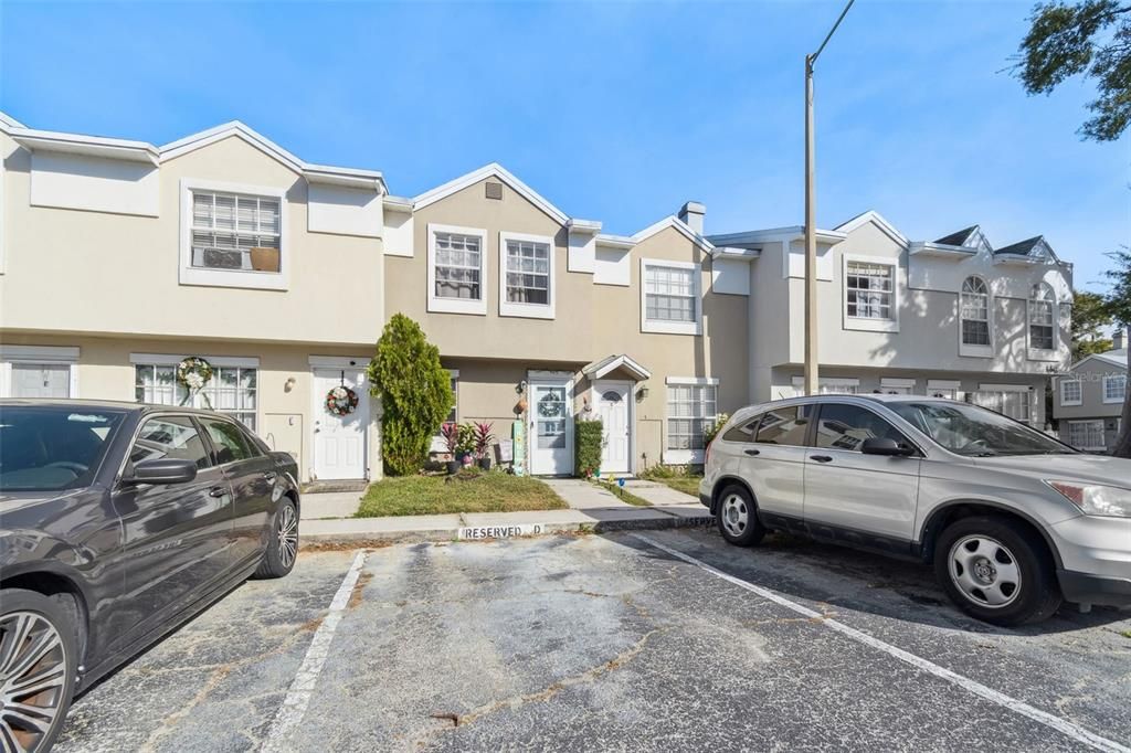 For Sale: $175,000 (2 beds, 2 baths, 1018 Square Feet)