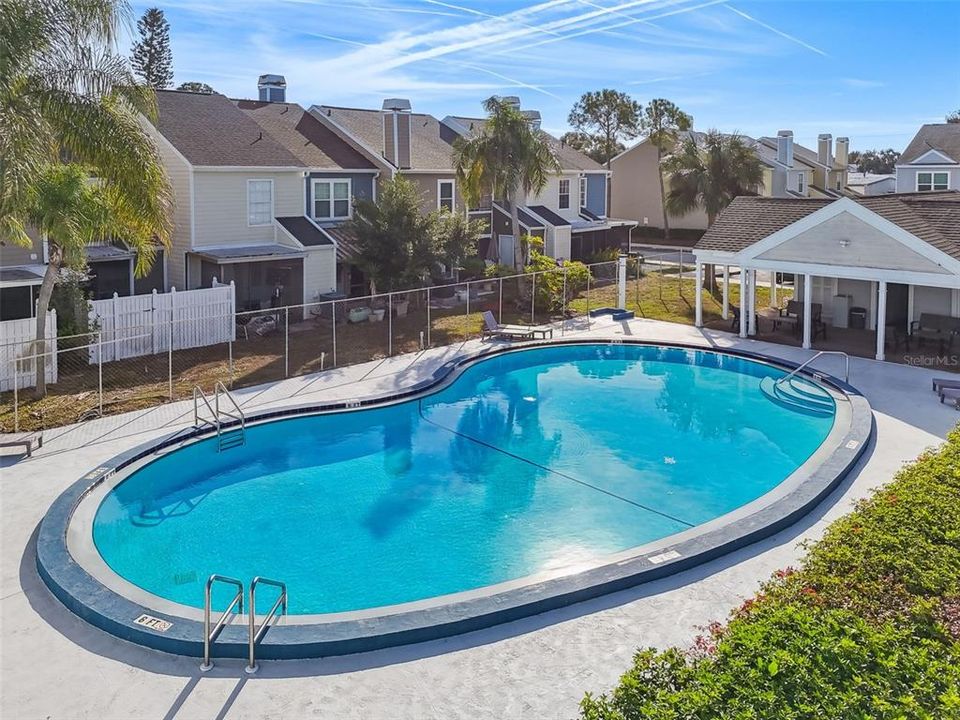 For Sale: $175,000 (2 beds, 2 baths, 1018 Square Feet)