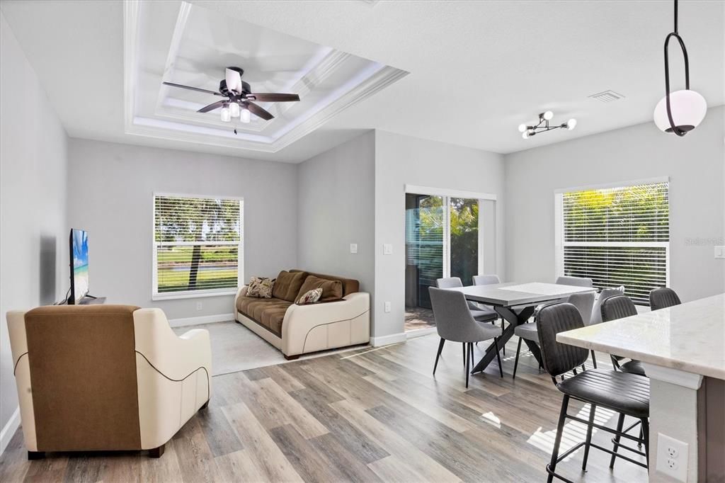 На продажу: $570,000 (6 спален, 0 ванн, 2612 Квадратных фут)