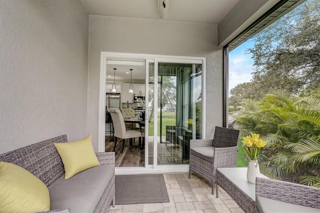 На продажу: $570,000 (6 спален, 0 ванн, 2612 Квадратных фут)