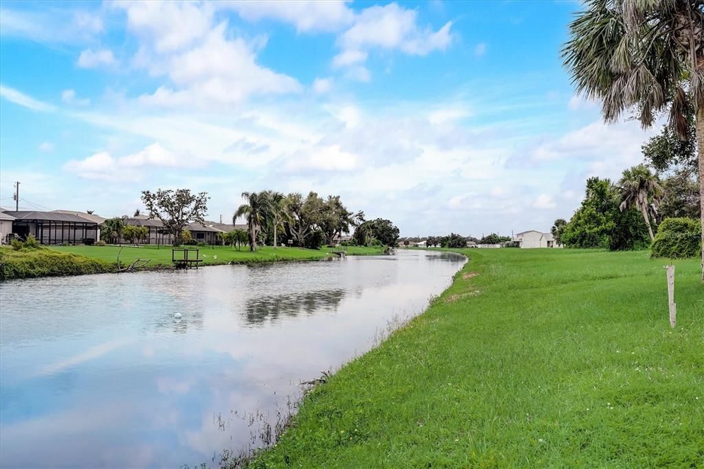 На продажу: $570,000 (6 спален, 0 ванн, 2612 Квадратных фут)