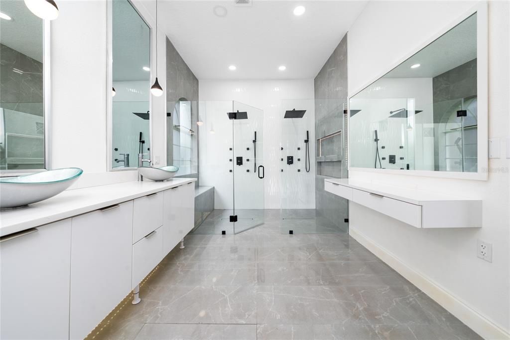 На продажу: $699,900 (4 спален, 4 ванн, 2639 Квадратных фут)