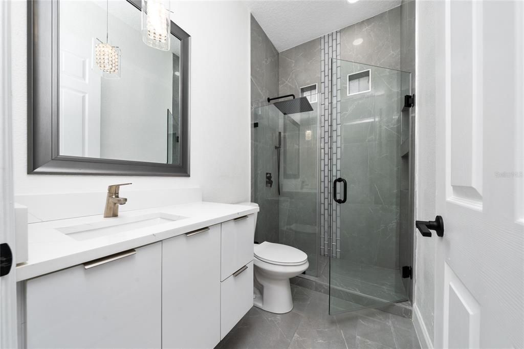 На продажу: $699,900 (4 спален, 4 ванн, 2639 Квадратных фут)