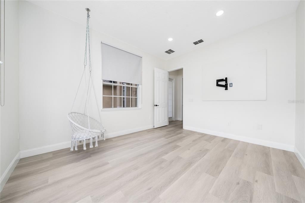 На продажу: $699,900 (4 спален, 4 ванн, 2639 Квадратных фут)