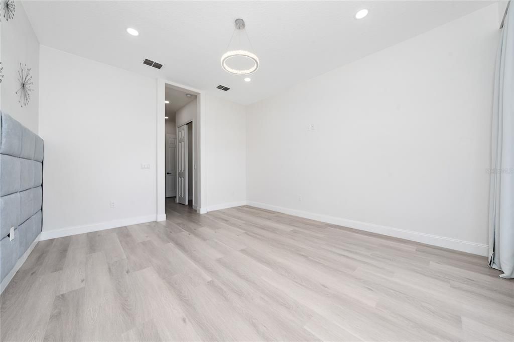 На продажу: $699,900 (4 спален, 4 ванн, 2639 Квадратных фут)