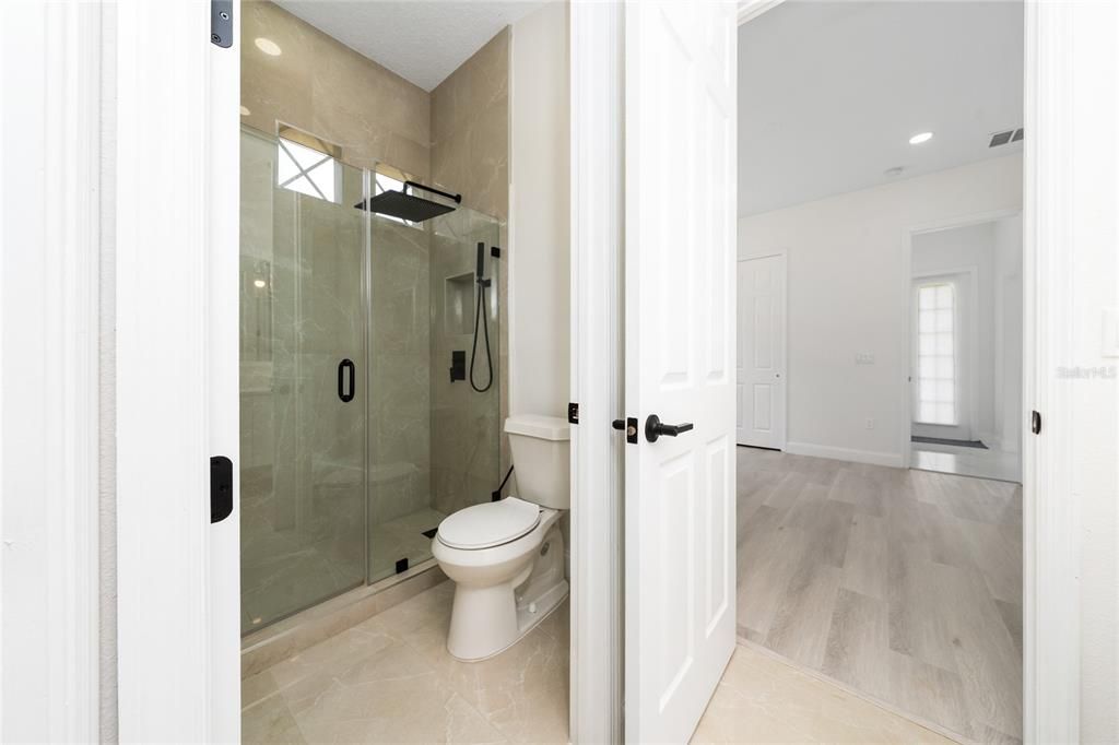 На продажу: $699,900 (4 спален, 4 ванн, 2639 Квадратных фут)