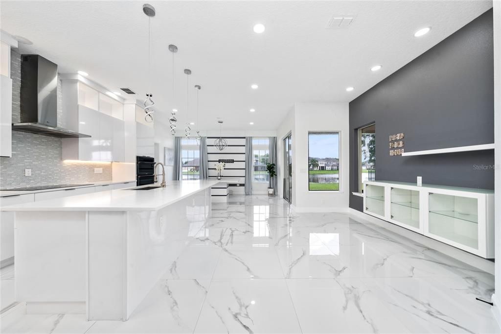 На продажу: $699,900 (4 спален, 4 ванн, 2639 Квадратных фут)