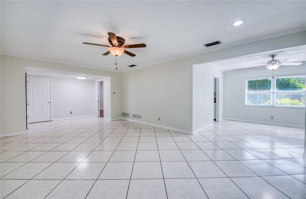 На продажу: $539,000 (3 спален, 2 ванн, 2048 Квадратных фут)