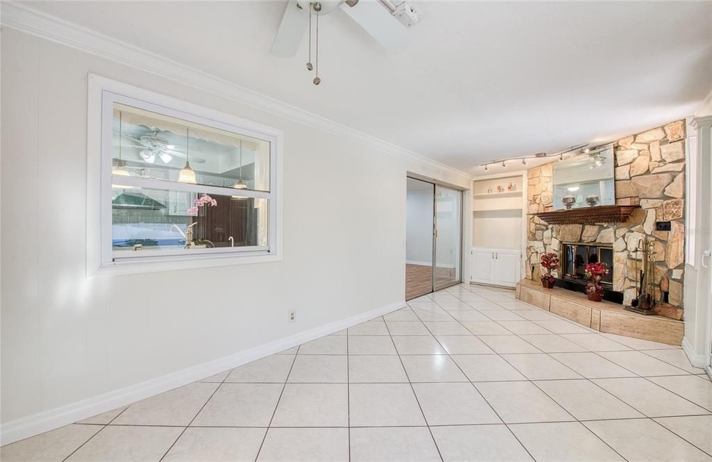 На продажу: $539,000 (3 спален, 2 ванн, 2048 Квадратных фут)