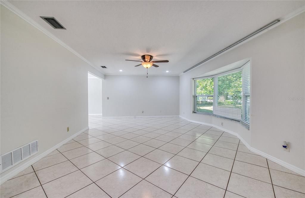 На продажу: $539,000 (3 спален, 2 ванн, 2048 Квадратных фут)