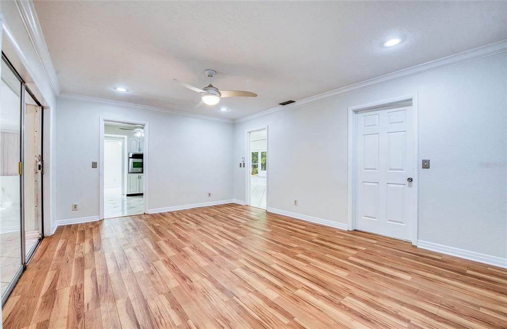 На продажу: $539,000 (3 спален, 2 ванн, 2048 Квадратных фут)