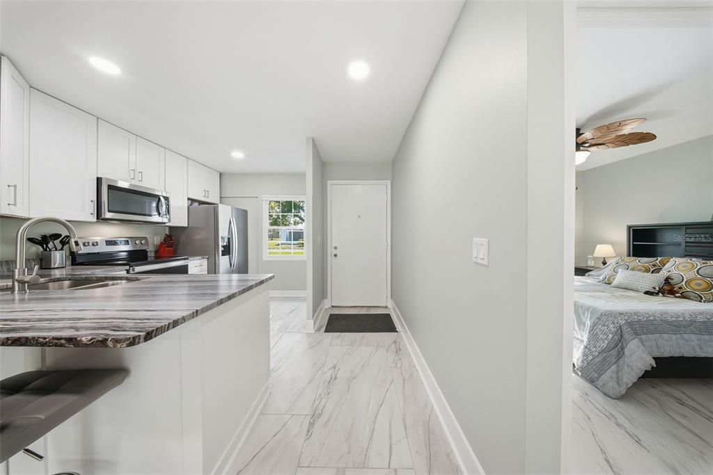 出租: $2,400 (2 贝兹, 2 浴室, 865 平方英尺)