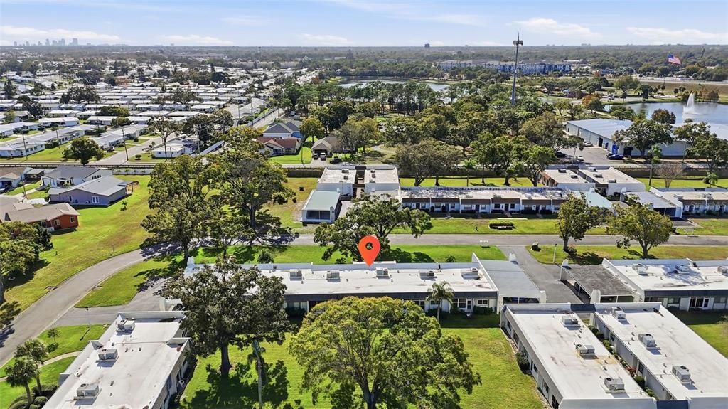 出租: $2,400 (2 贝兹, 2 浴室, 865 平方英尺)