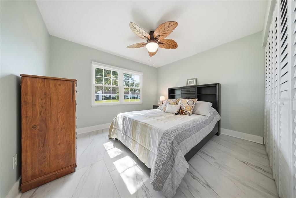 出租: $2,400 (2 贝兹, 2 浴室, 865 平方英尺)