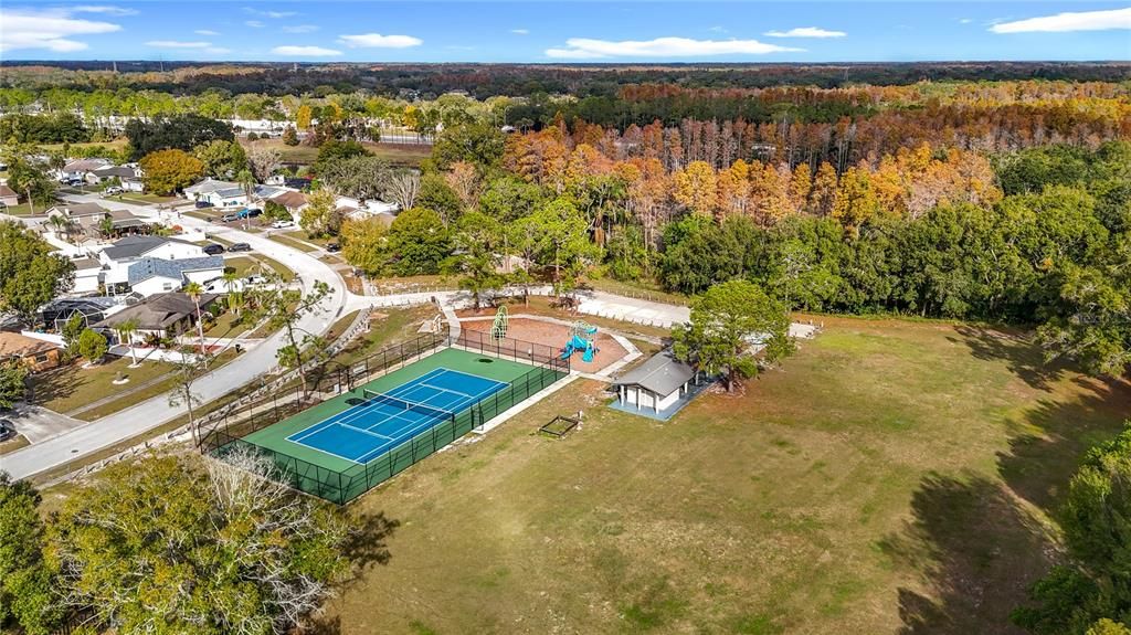 Active With Contract: $405,000 (3 beds, 2 baths, 1344 Square Feet)