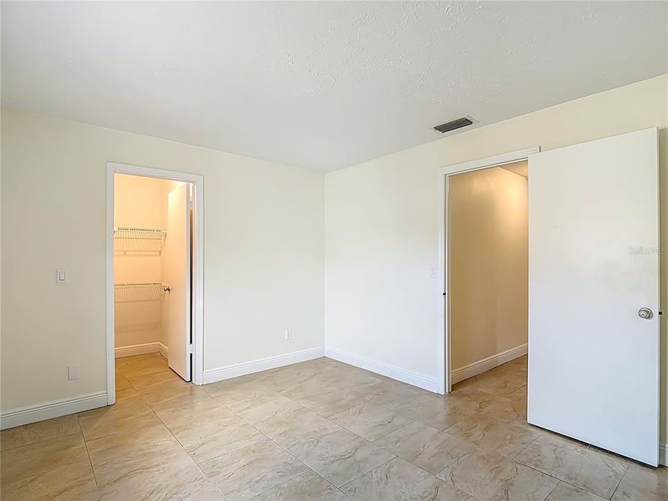 Active With Contract: $405,000 (3 beds, 2 baths, 1344 Square Feet)