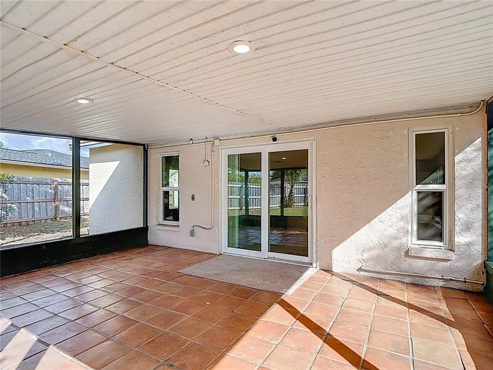 Active With Contract: $405,000 (3 beds, 2 baths, 1344 Square Feet)