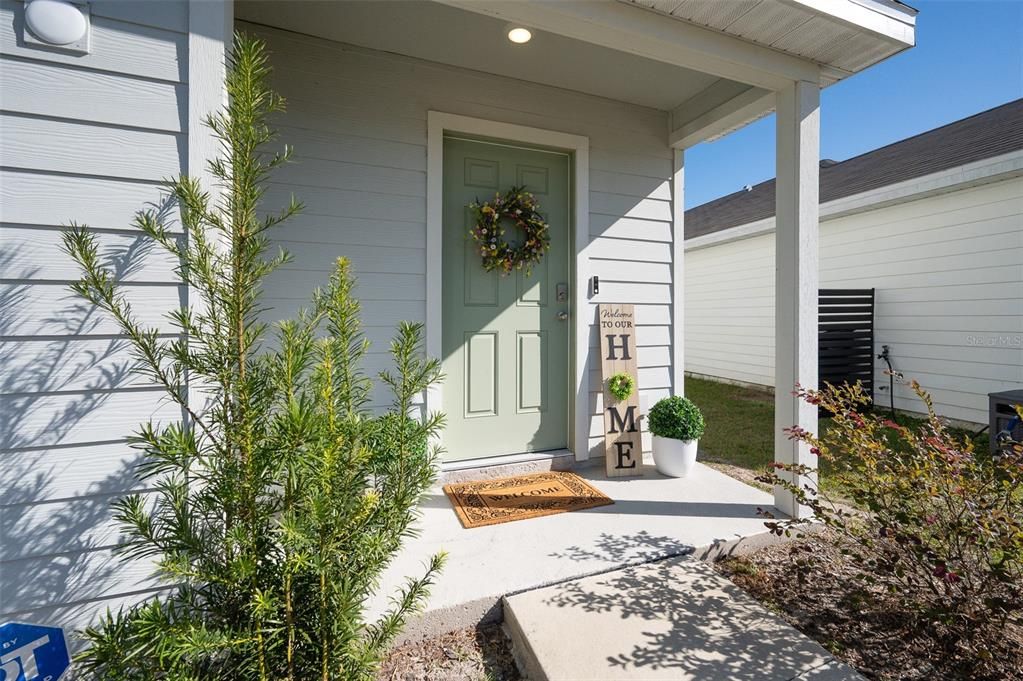 待售: $329,900 (5 贝兹, 3 浴室, 2390 平方英尺)