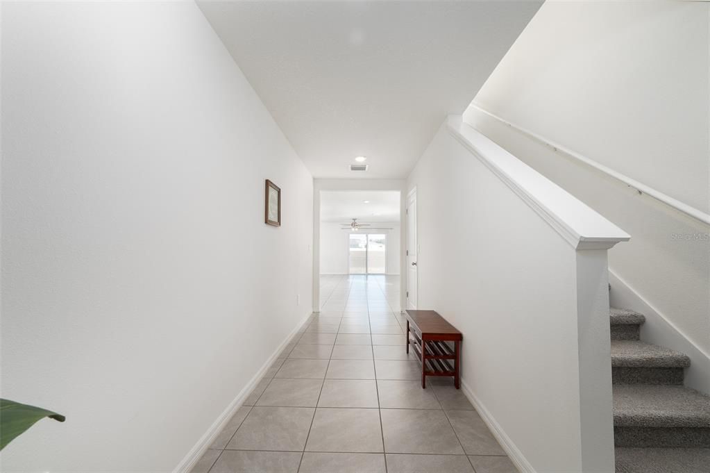 待售: $329,900 (5 贝兹, 3 浴室, 2390 平方英尺)