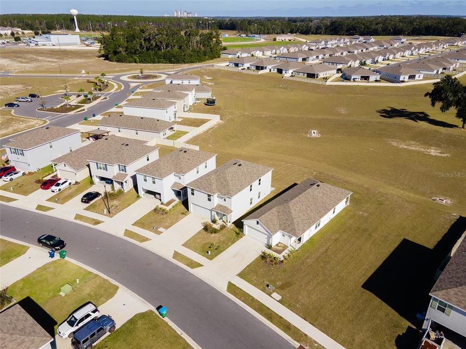 待售: $329,900 (5 贝兹, 3 浴室, 2390 平方英尺)