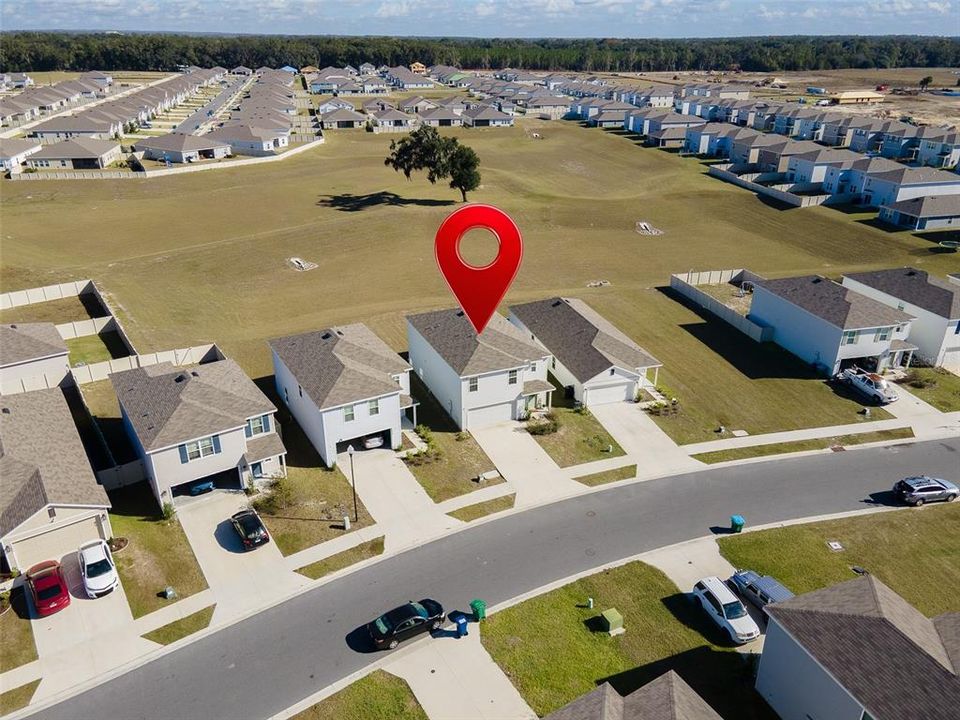 待售: $329,900 (5 贝兹, 3 浴室, 2390 平方英尺)