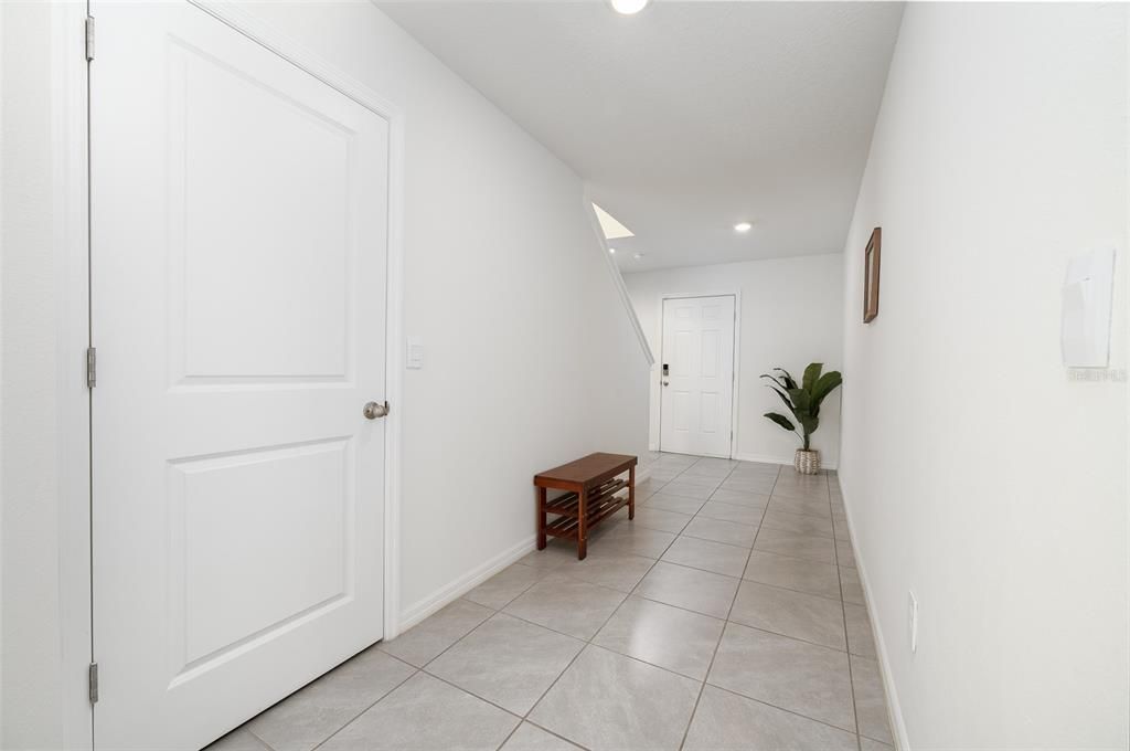 待售: $329,900 (5 贝兹, 3 浴室, 2390 平方英尺)