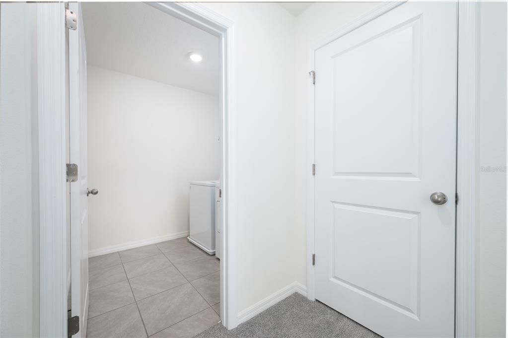 待售: $329,900 (5 贝兹, 3 浴室, 2390 平方英尺)