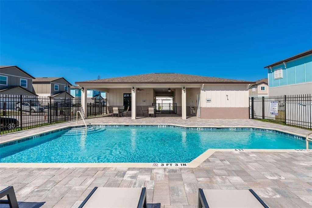 出租: $2,395 (2 贝兹, 2 浴室, 1312 平方英尺)