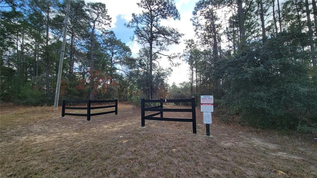 待售: $125,000 (1.01 acres)