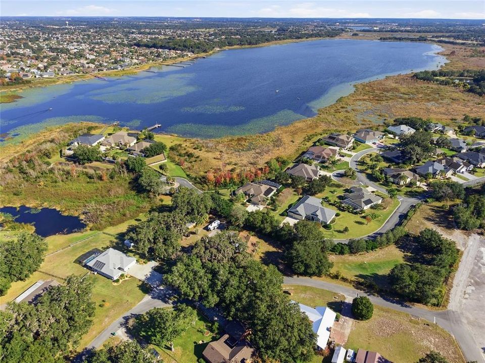 待售: $239,000 (3 贝兹, 2 浴室, 1568 平方英尺)