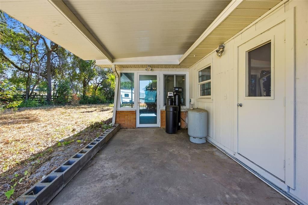 待售: $239,000 (3 贝兹, 2 浴室, 1568 平方英尺)