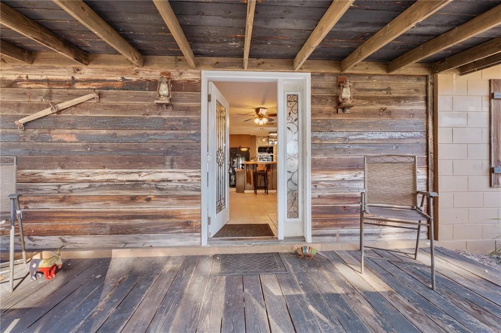 For Sale: $875,000 (2 beds, 1 baths, 1352 Square Feet)