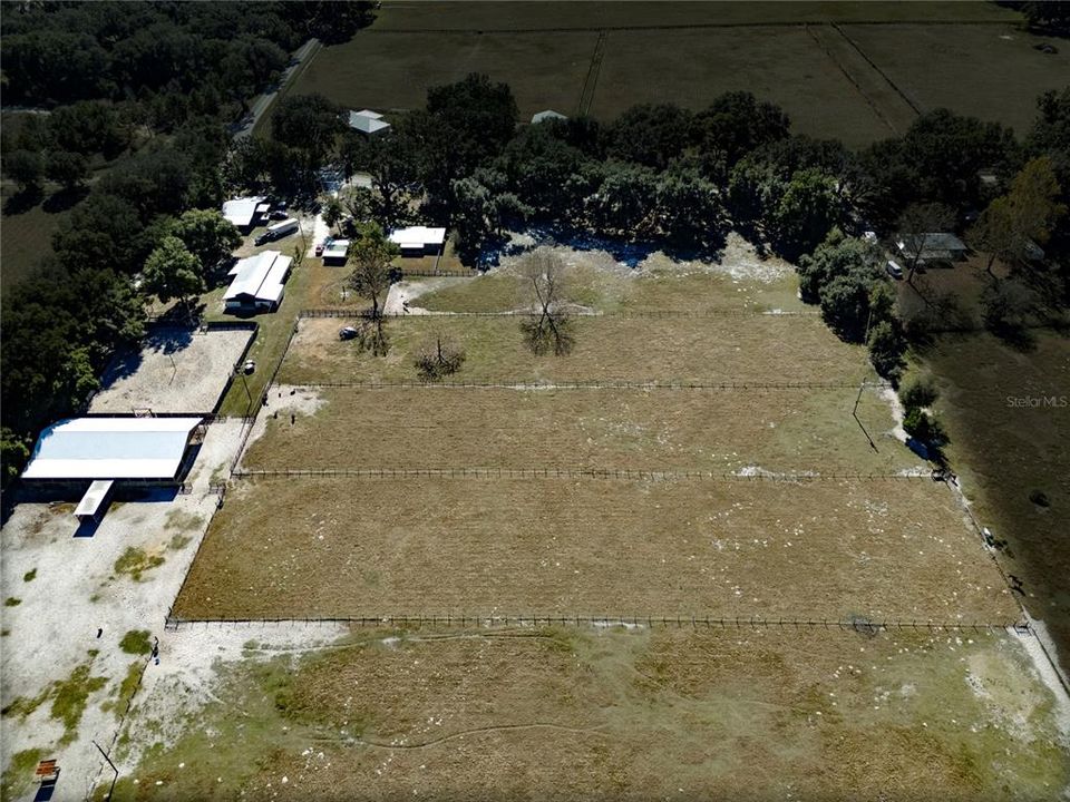 For Sale: $875,000 (2 beds, 1 baths, 1352 Square Feet)