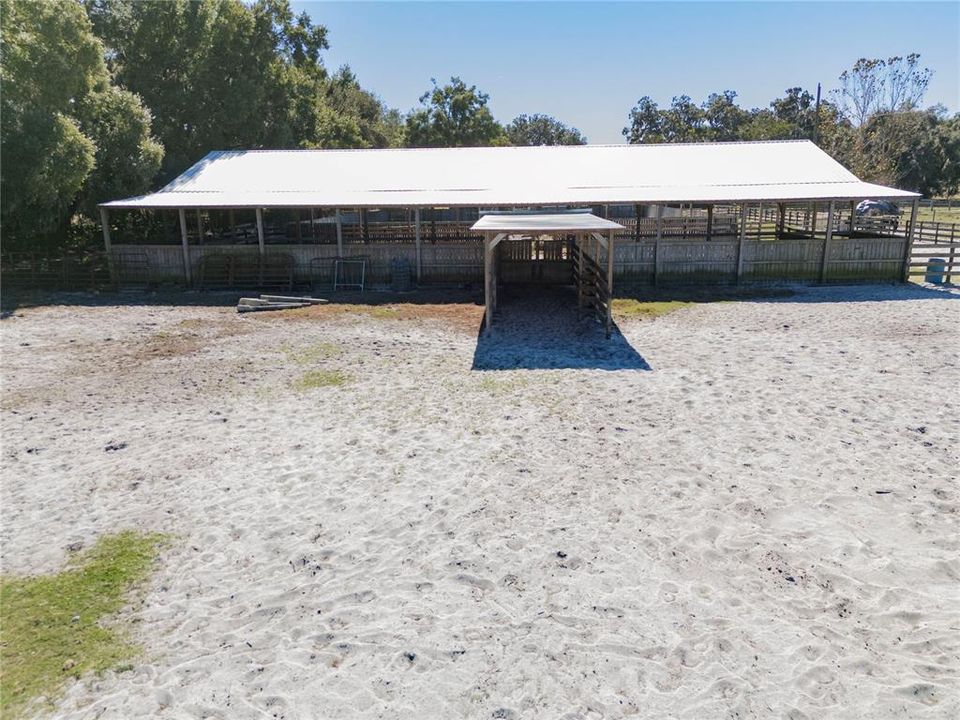 For Sale: $875,000 (2 beds, 1 baths, 1352 Square Feet)